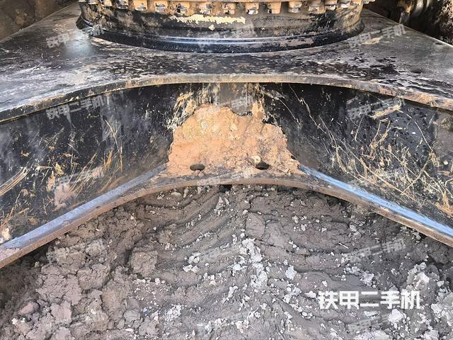 大臂整体 右侧（工作和回转装置）