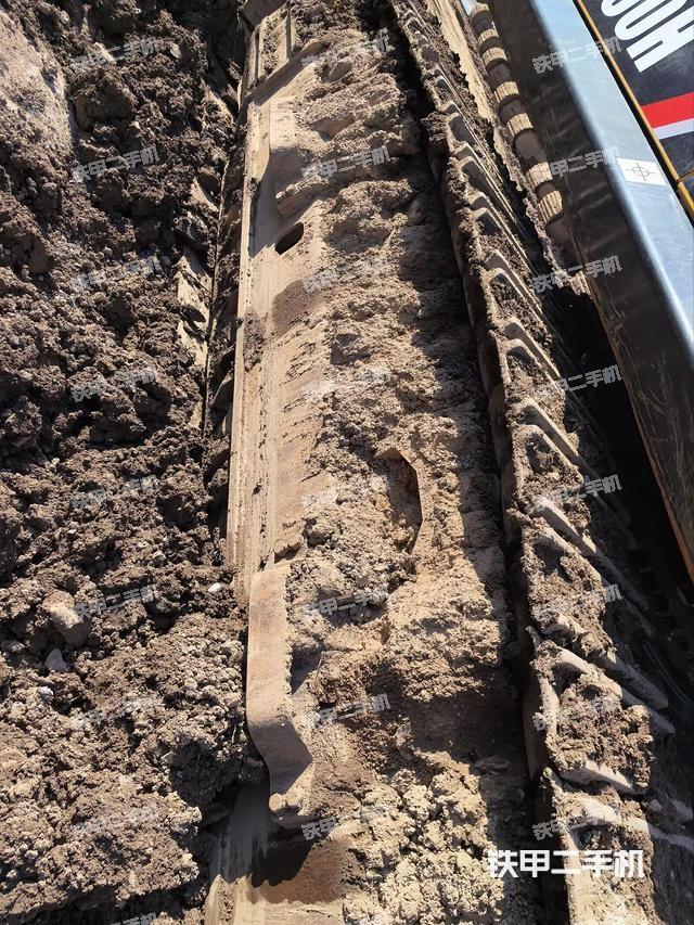 右侧行走马达盖板（行走机构）