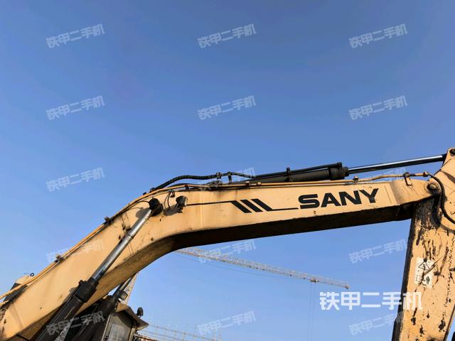 大臂整体 右侧（工作和回转装置）