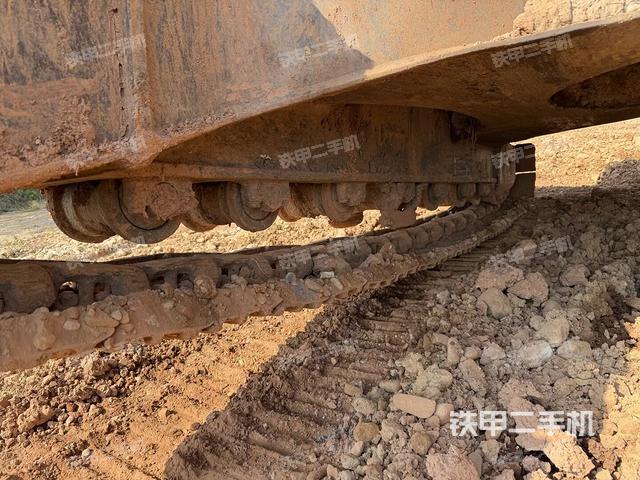 左側(cè)行走馬達(dá)蓋板（行走機(jī)構(gòu)）