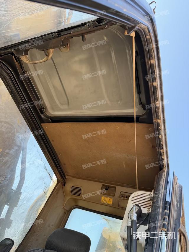 座椅后部（駕駛室部分）