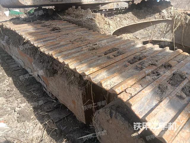 單側(cè)履帶整體（整機(jī)外觀）