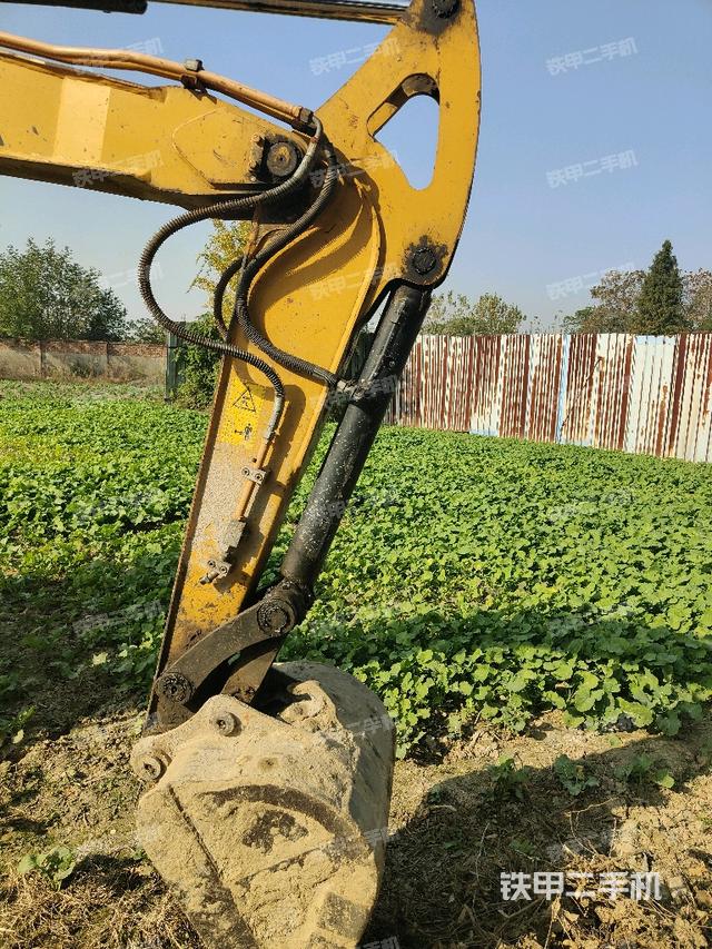 小臂整体右前（工作和回转装置）