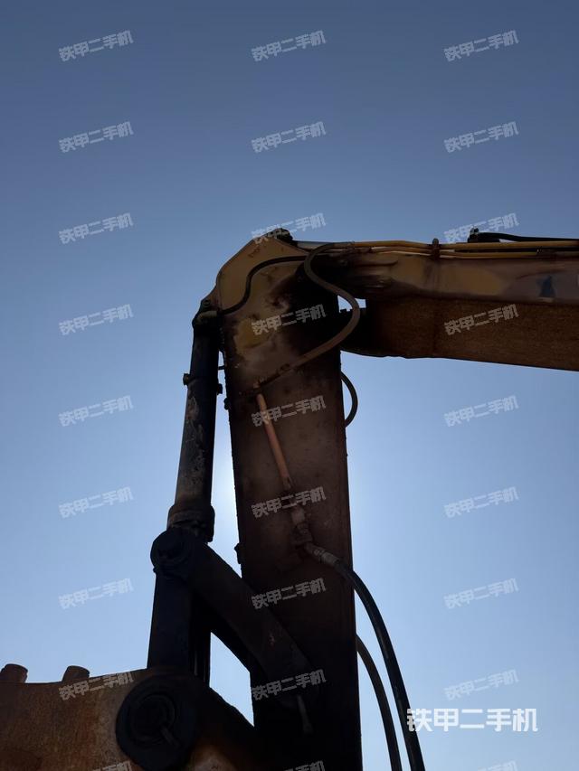 小臂整體左后（工作和回轉(zhuǎn)裝置）