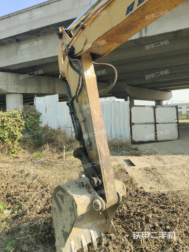 小臂整体左后（工作和回转装置）