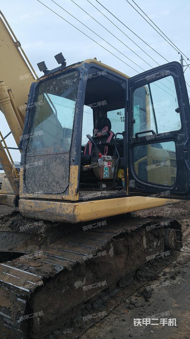 駕駛室整體（整機(jī)外觀）