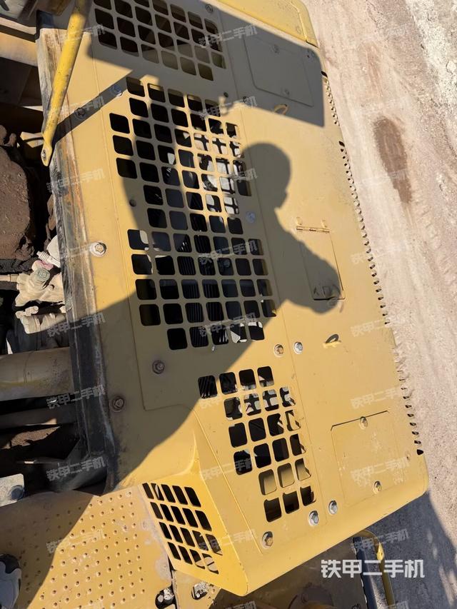 氣門室蓋螺絲特寫（上車部件）