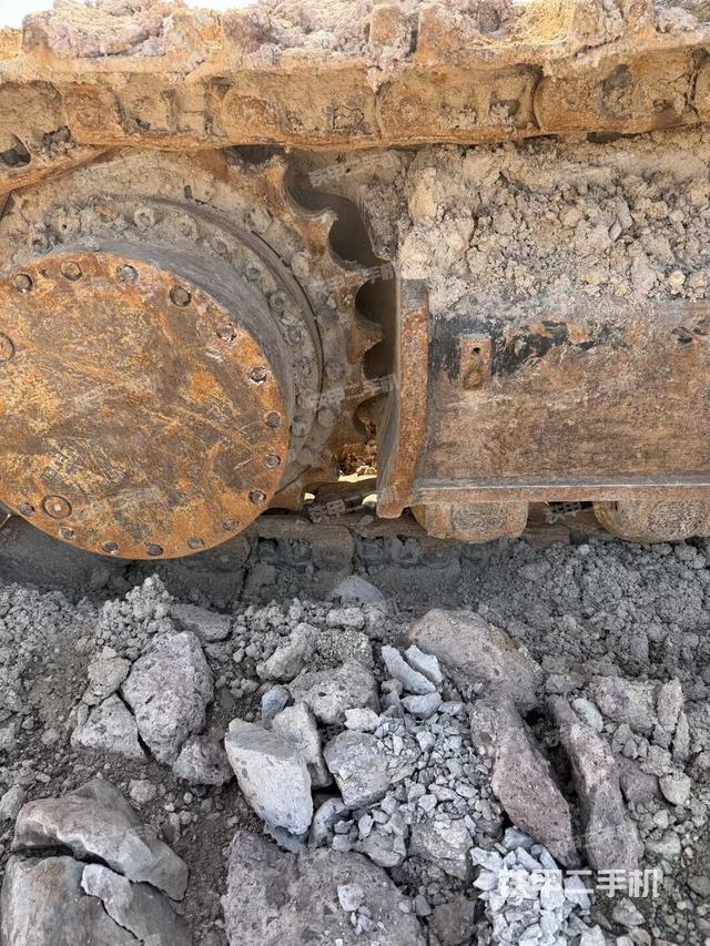 左側(cè)履帶整體?（行走機構(gòu)）