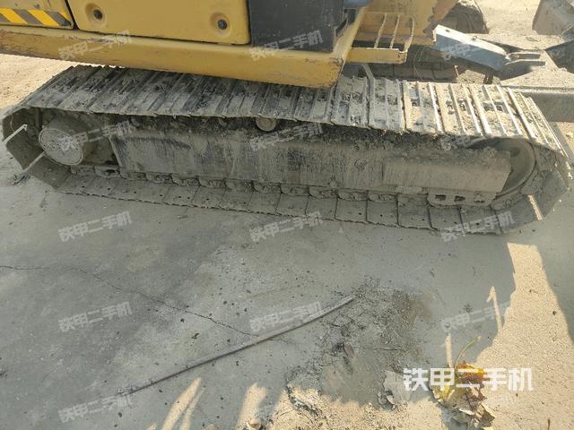 右側(cè)履帶整體?（行走機(jī)構(gòu)）