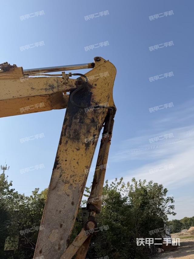 小臂整體左后（工作和回轉(zhuǎn)裝置）