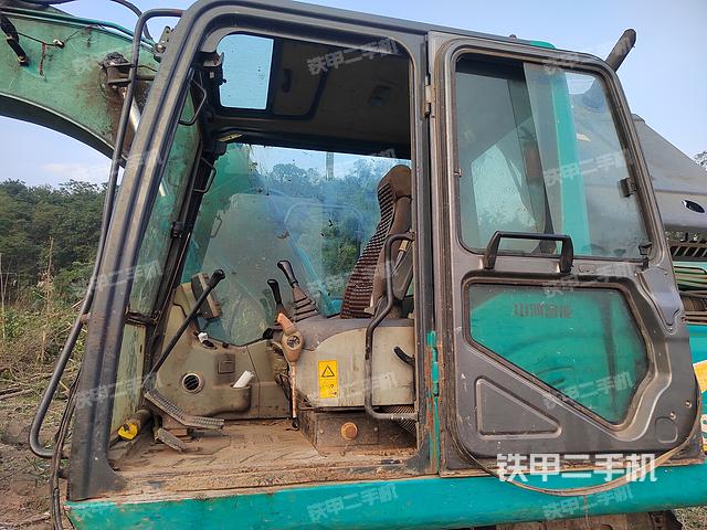 单侧履带整体（整机外观）