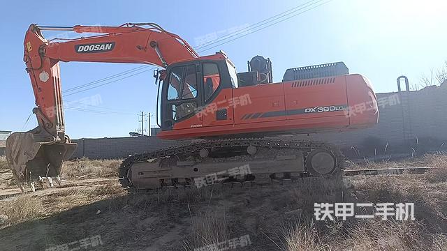 单侧履带整体（整机外观）