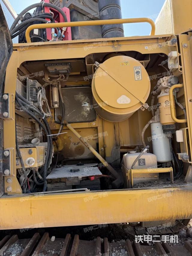 散熱器正面（大件艙室）