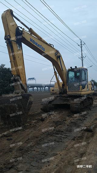 小松PC200-8挖掘机