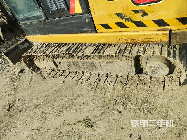 左側(cè)履帶整體?（行走機(jī)構(gòu)）