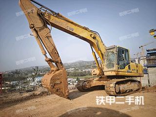 小松PC220-8挖掘机