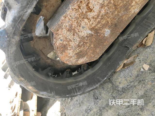 左导向轮（行走机构）