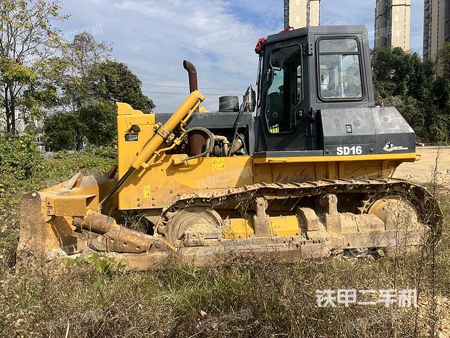 整机左侧（设备外观及核心部件）