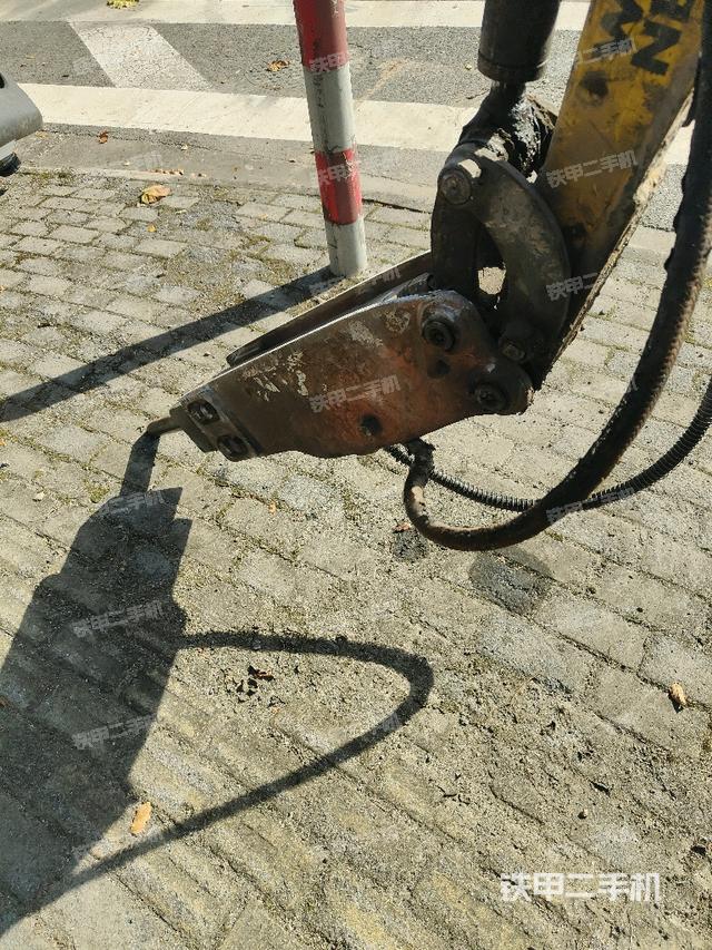 铲斗右后整体（工作和回转装置）