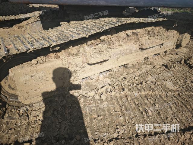 单侧履带整体（整机外观）