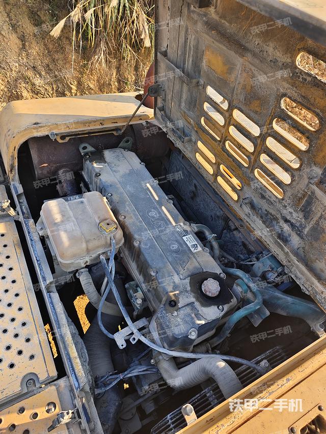 发动机整体俯视（整机外观）