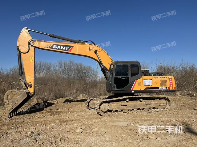 三一重工SY235C挖掘机