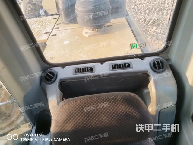 左后方玻璃角标（驾驶室部分）