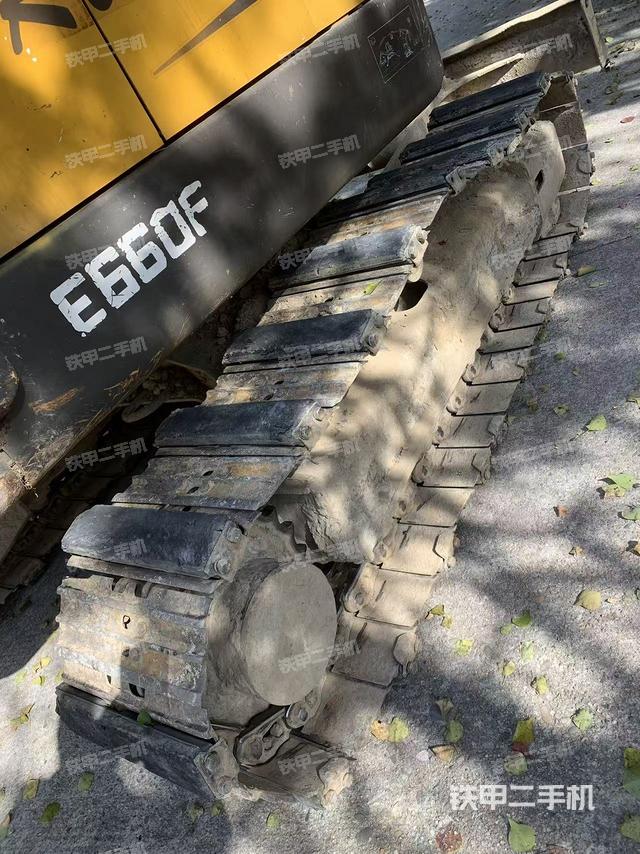 单侧履带整体（整机外观）