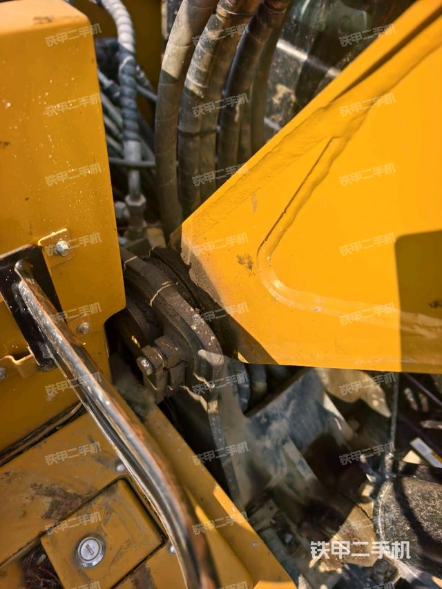 大臂根部 斜（工作和回转装置）