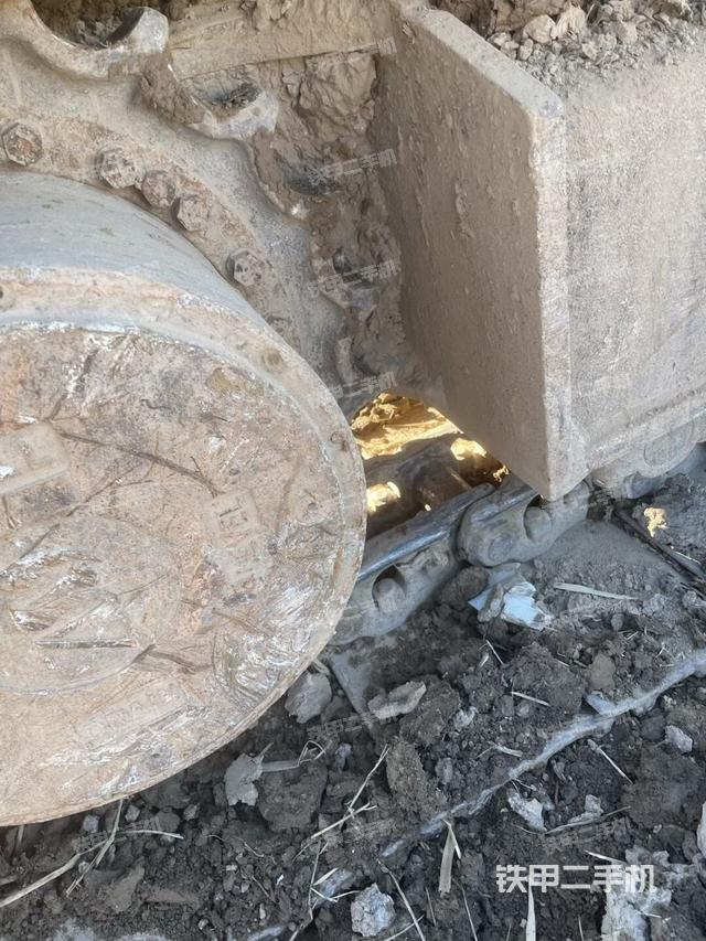 右侧履带整体（行走机构）