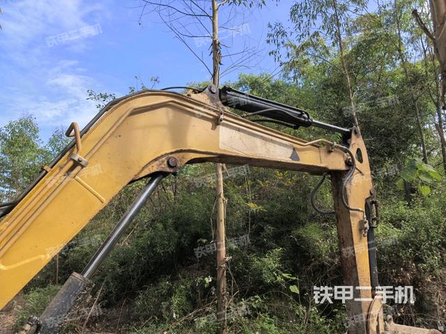 小臂整体左后（工作和回转装置）