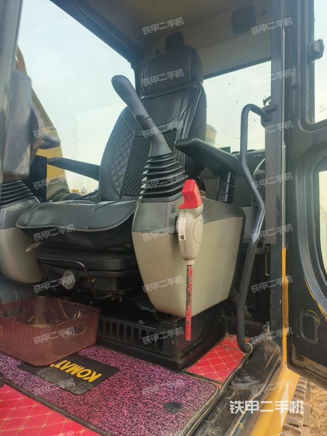 驾驶室整体（整机外观）