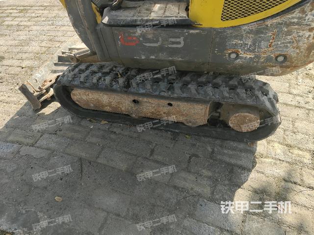 左侧履带整体 （行走机构）