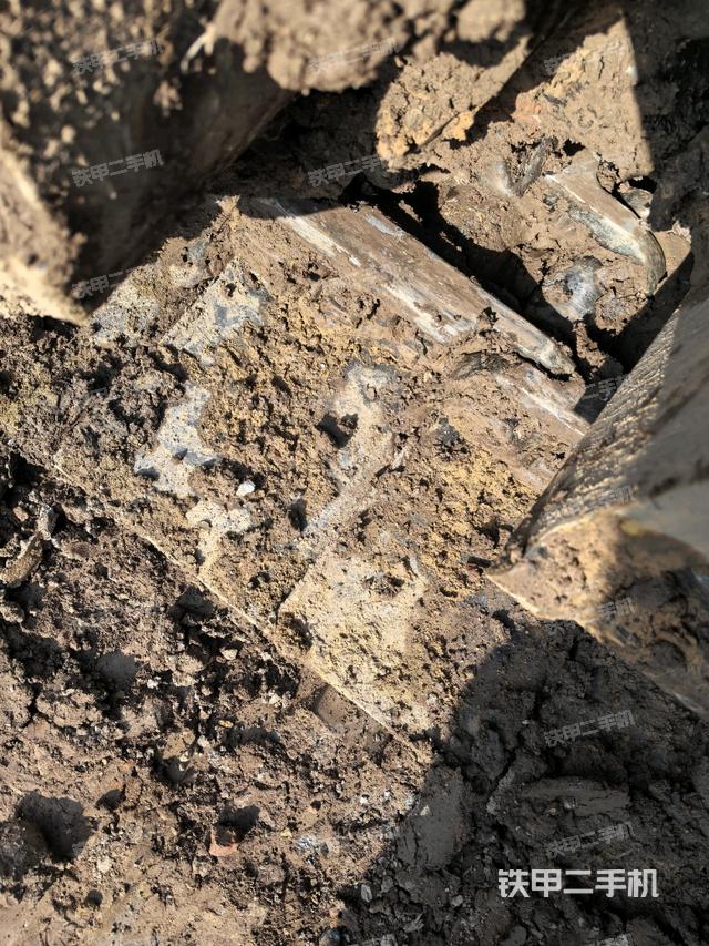 右侧履带整体（行走机构）