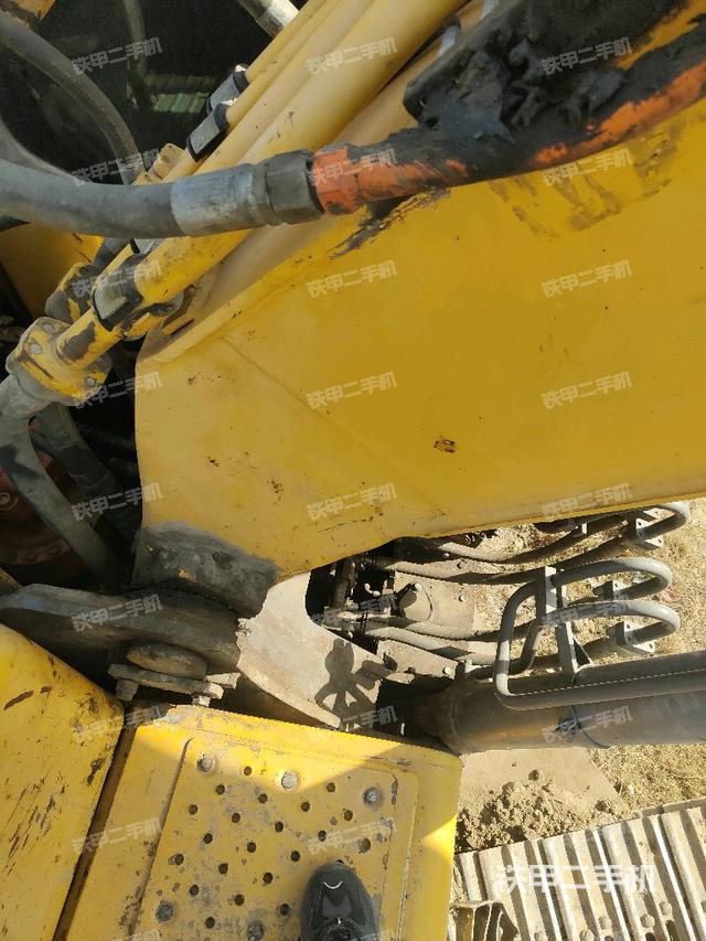 大臂根部 斜视（工作和回转装置）