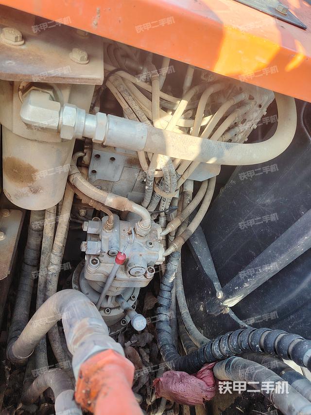 驾驶室整体（整机外观）