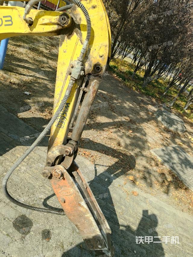 小臂整体右前（工作和回转装置）