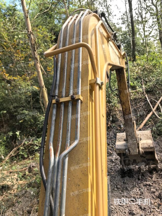 大臂整体 右侧（工作和回转装置）