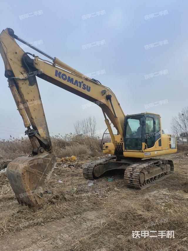 小松PC200-8M0挖掘机