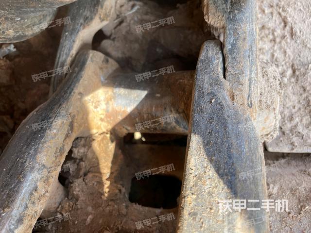 单侧履带整体（整机外观）