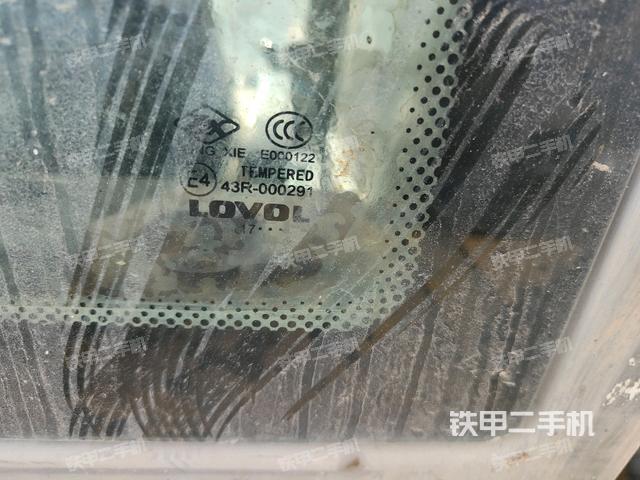 后窗玻璃角标（驾驶室部分）