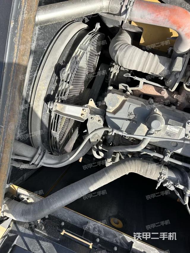 气门室盖螺丝特写（上车部件）