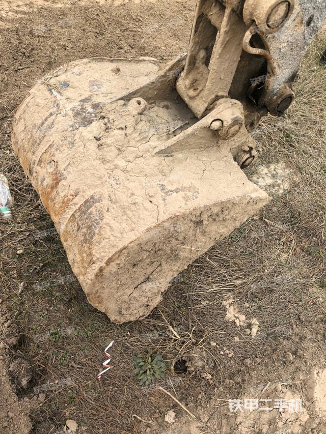 铲斗右后整体（工作和回转装置）