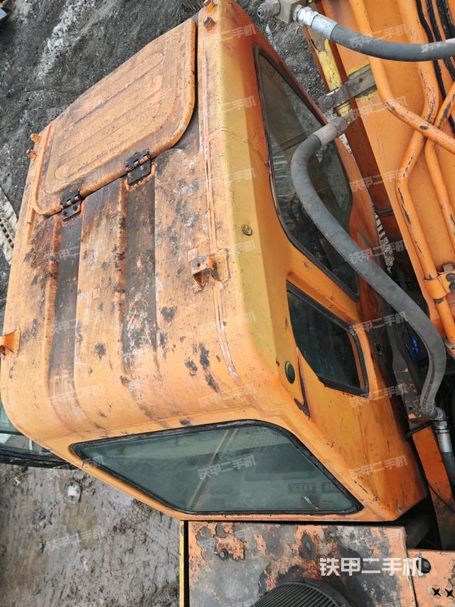 驾驶室顶部俯视（上车部件）