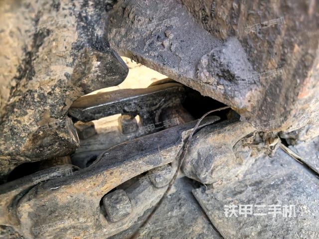 右侧履带整体 （行走机构）