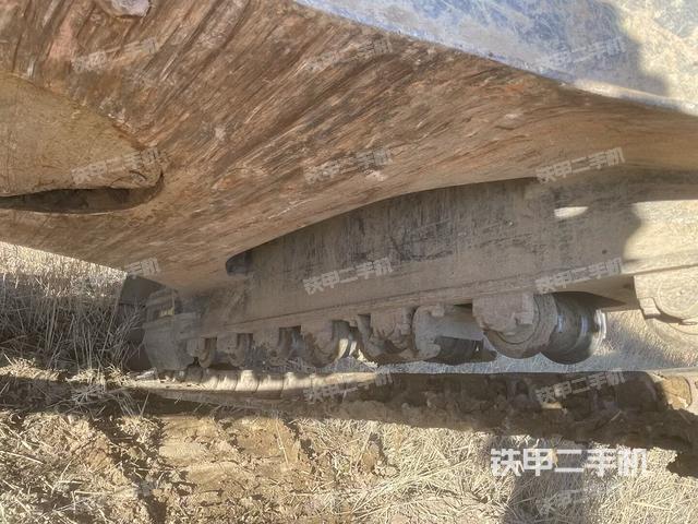 左侧履带整体 （行走机构）