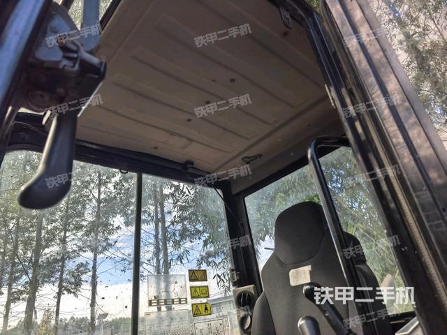 顶棚整体（驾驶室部分）