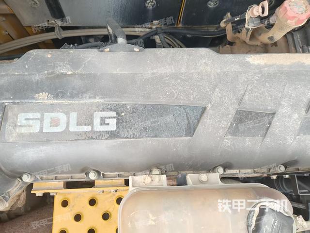 发动机室（上车部件）