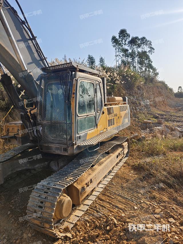 驾驶室整体（整机外观）