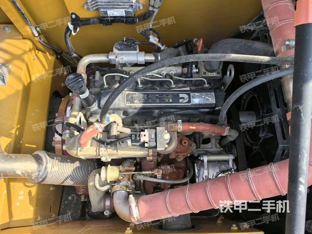 气门室盖螺丝特写（上车部件）